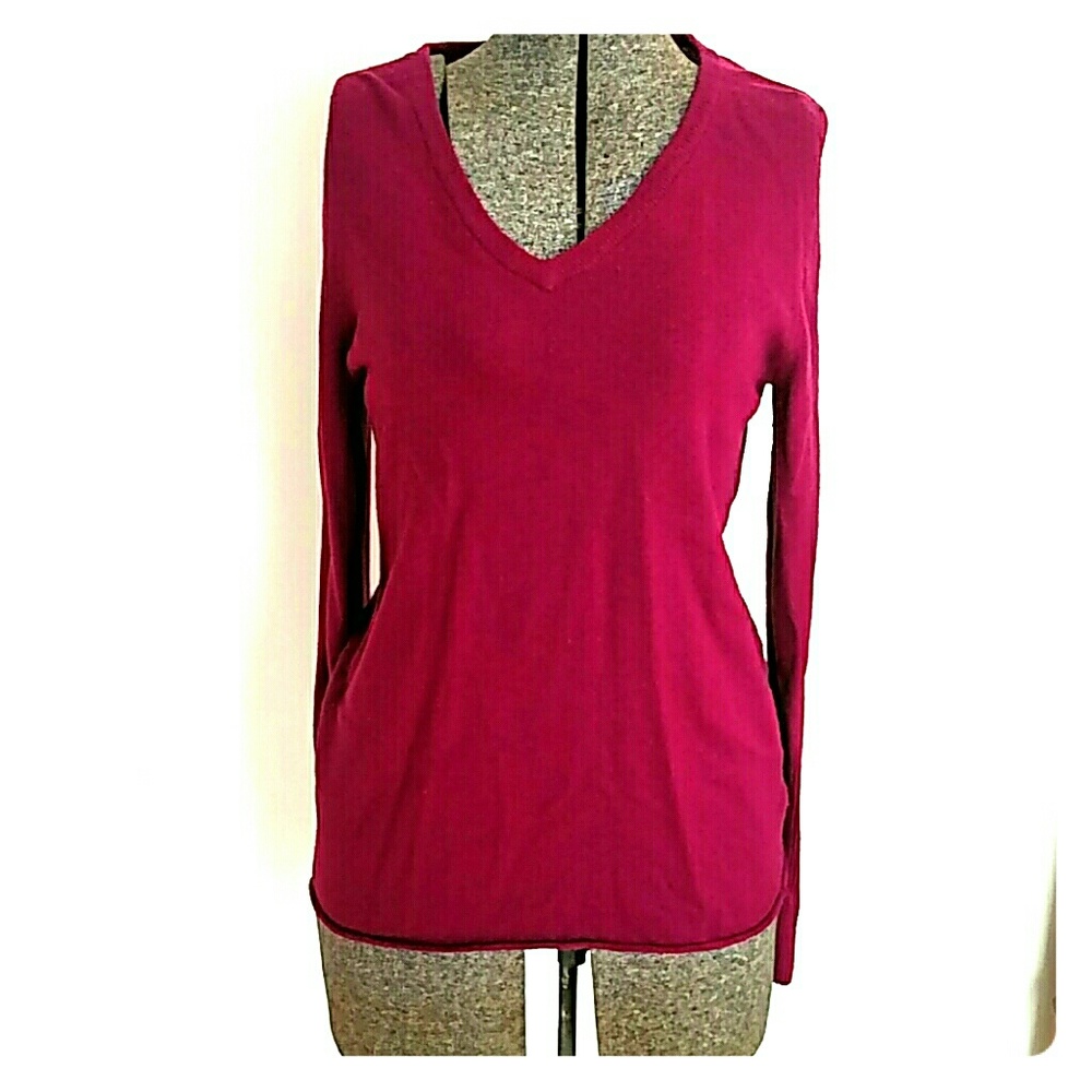 Mossimo v neck sweater